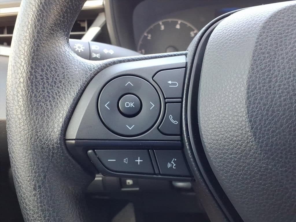 2025 Toyota Corolla - Image 29