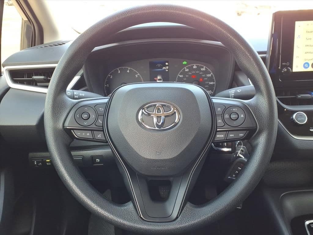 2025 Toyota Corolla - Image 27