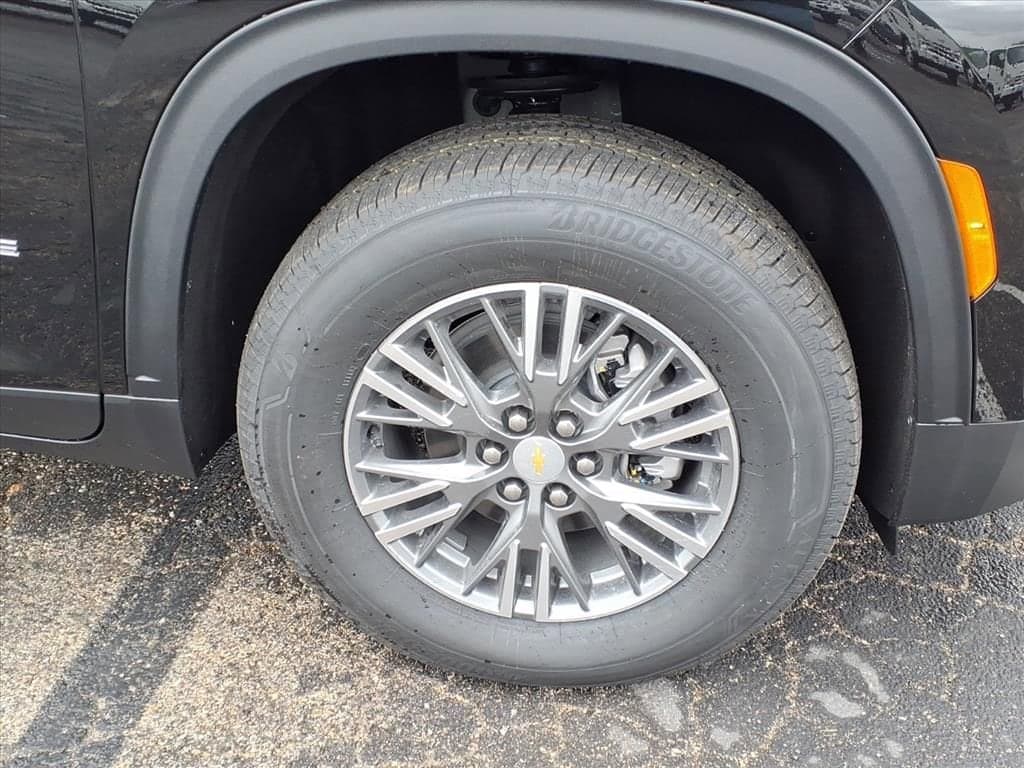 2026 Chevrolet Traverse - Image 4