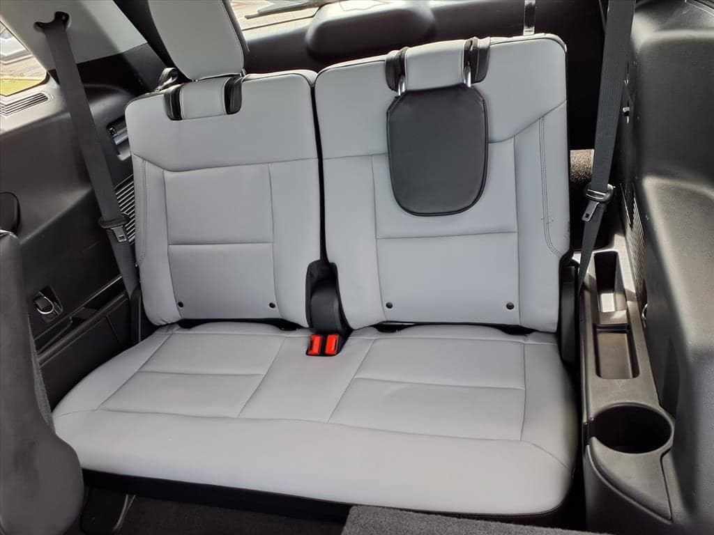 2021 Ford Explorer - Image 14