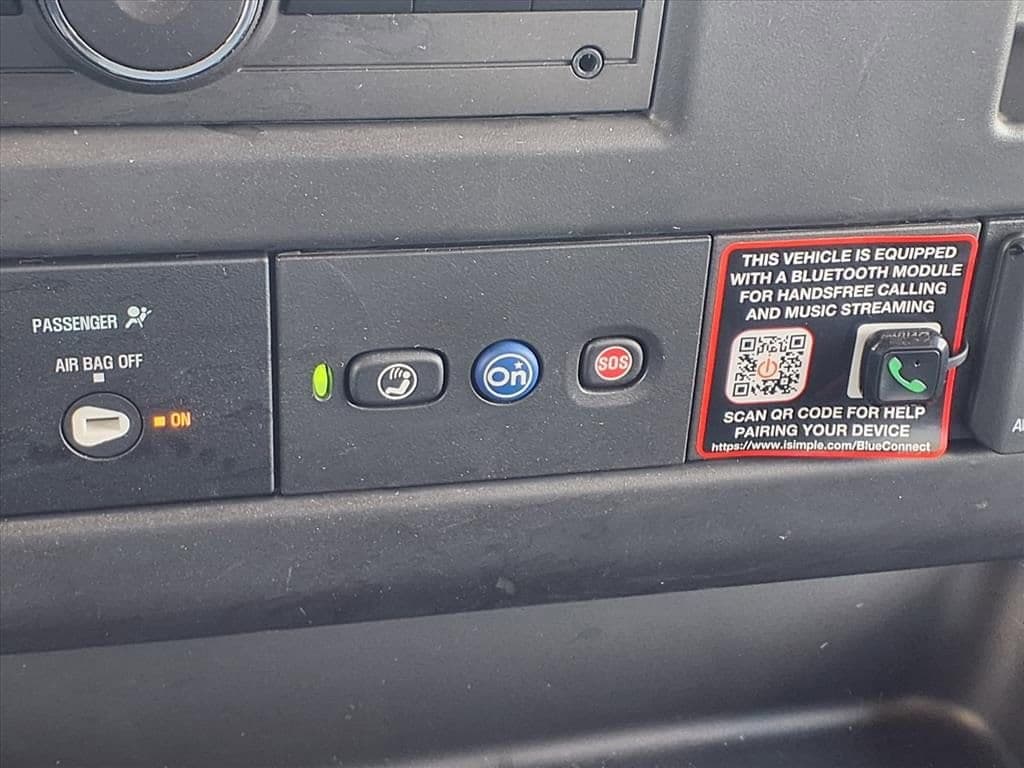 2025 Chevrolet Express Cutaway 3500 - Image 12