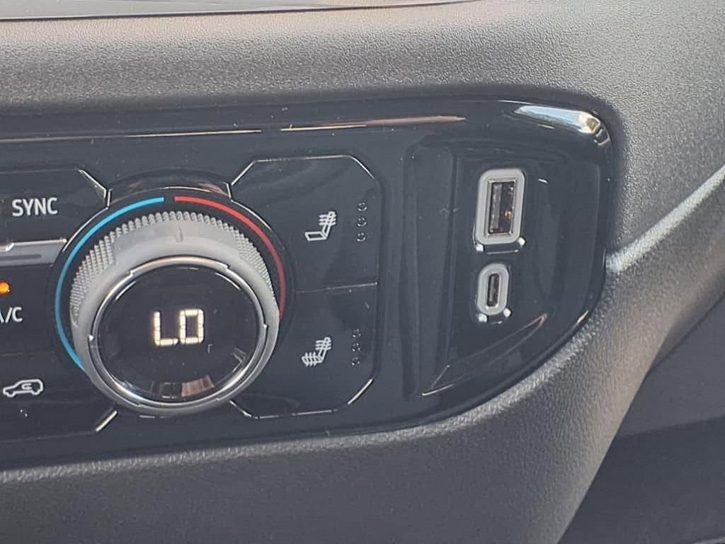 2025 Chevrolet Silverado 2500 HD - Image 18