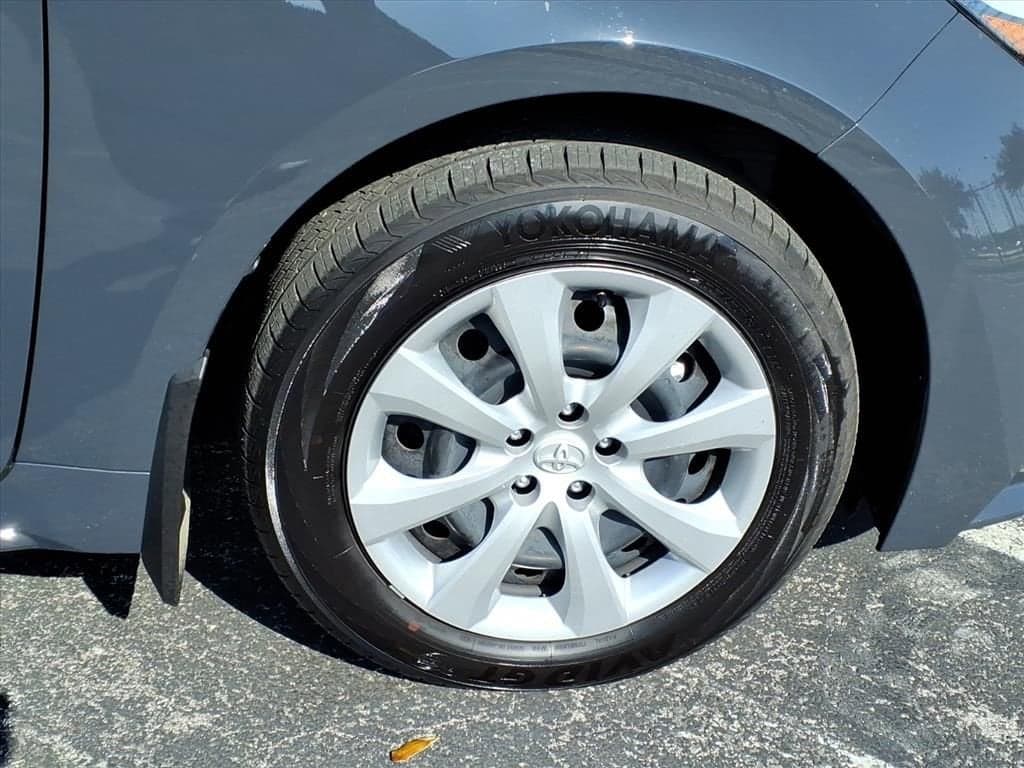 2025 Toyota Corolla - Image 11