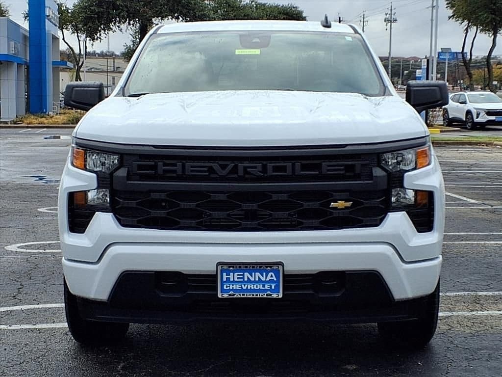 2026 Chevrolet Silverado 1500 - Image 2