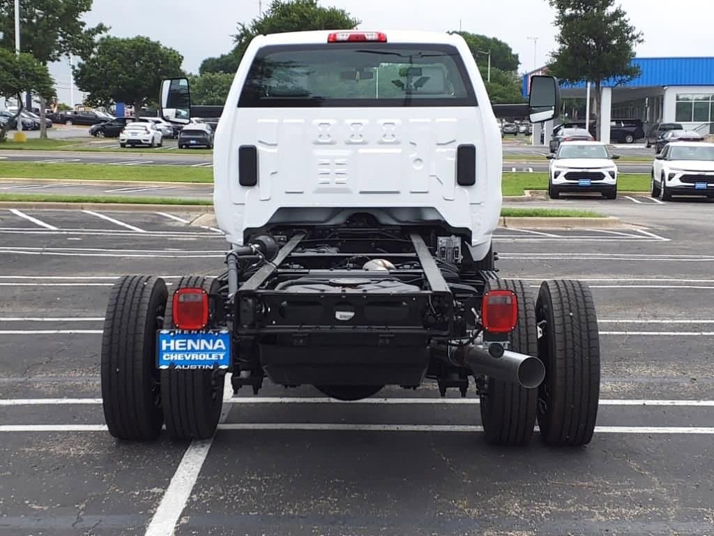2024 Chevrolet Silverado 5500 HD - Image 5