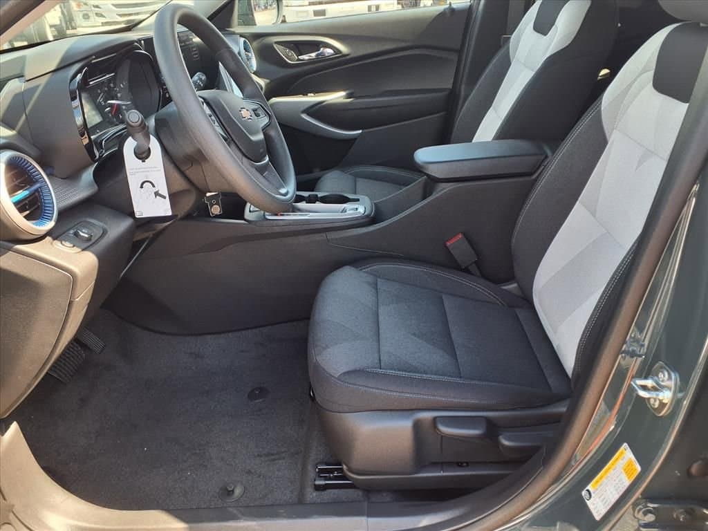 2026 Chevrolet Trax - Image 6