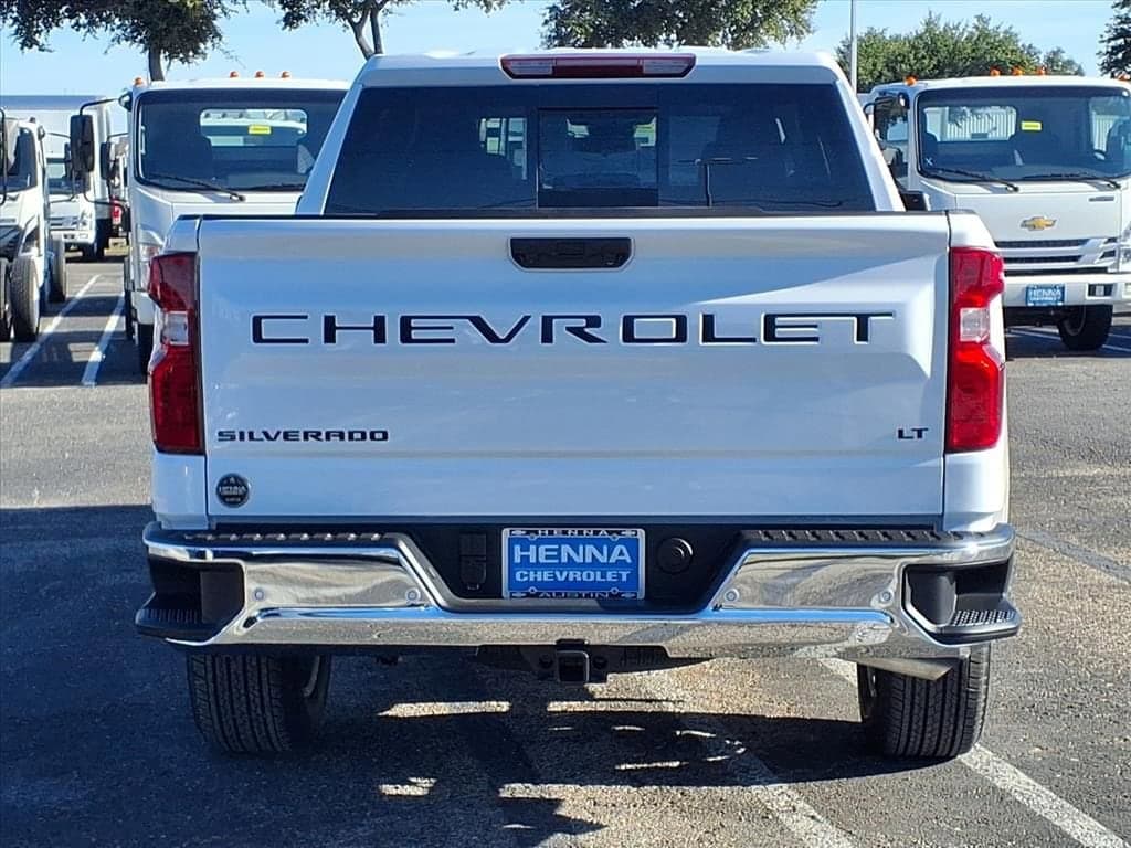 2026 Chevrolet Silverado 1500 - Image 5