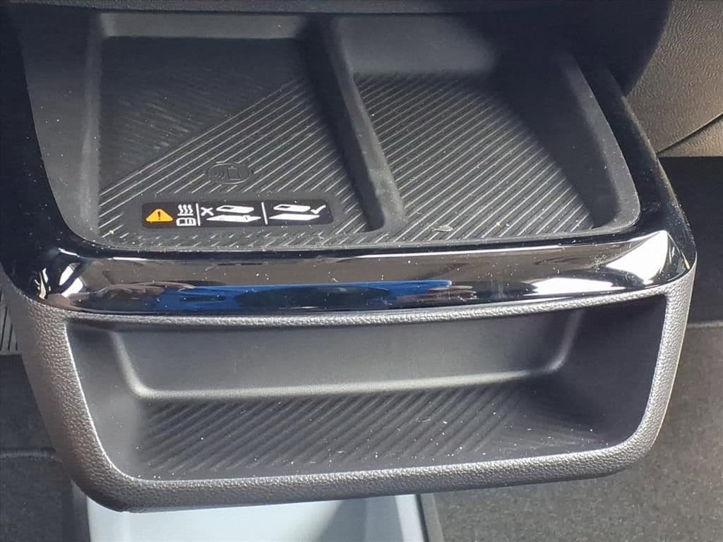 2027 Chevrolet Bolt - Image 20