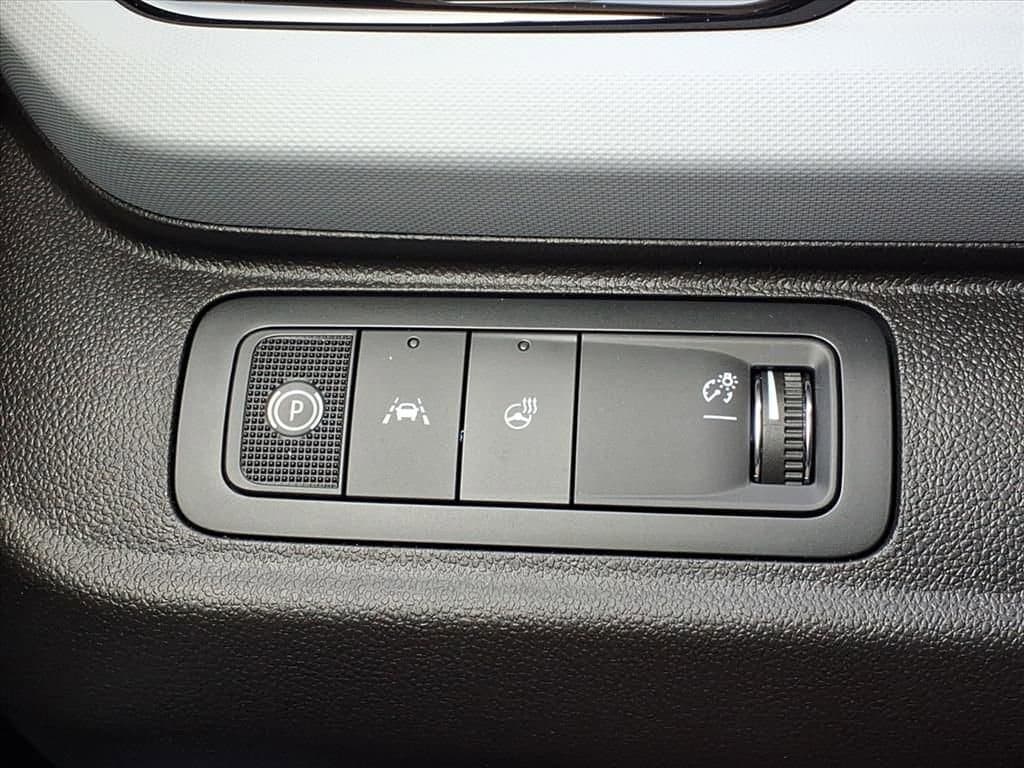 2027 Chevrolet Bolt - Image 13