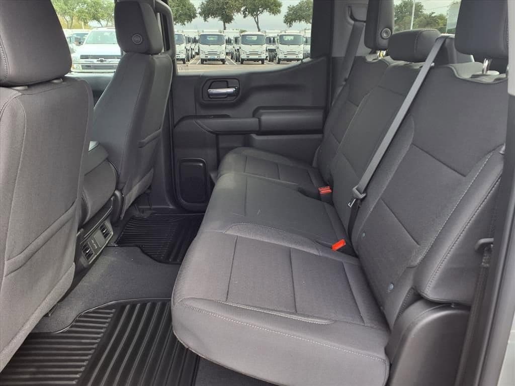 2026 Chevrolet Silverado 1500 - Image 7