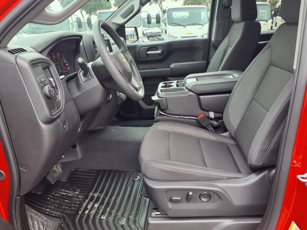 2026 Chevrolet Silverado 1500 - Image 6