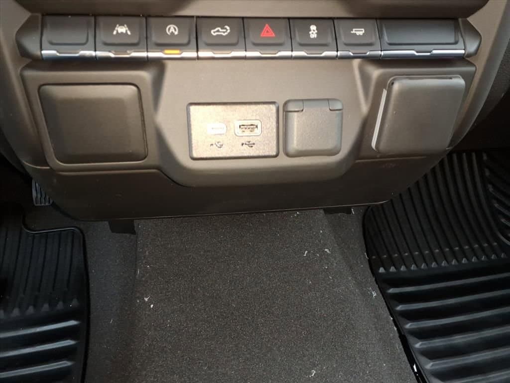 2026 Chevrolet Silverado 1500 - Image 16