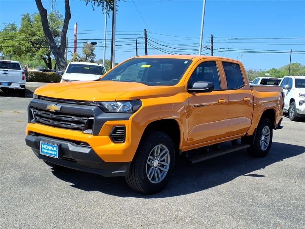 2026 Chevrolet Colorado - Image 3