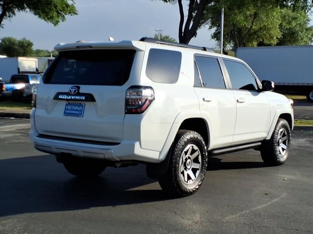 2021 Toyota 4Runner - Image 9