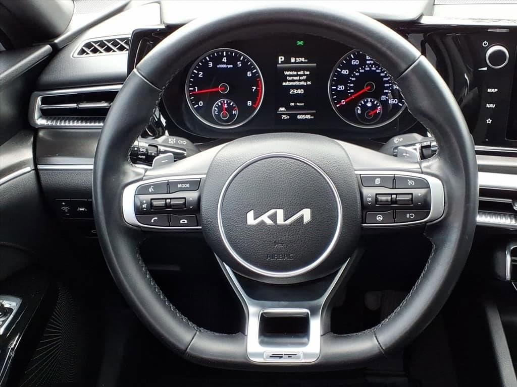 2023 Kia K5 - Image 25