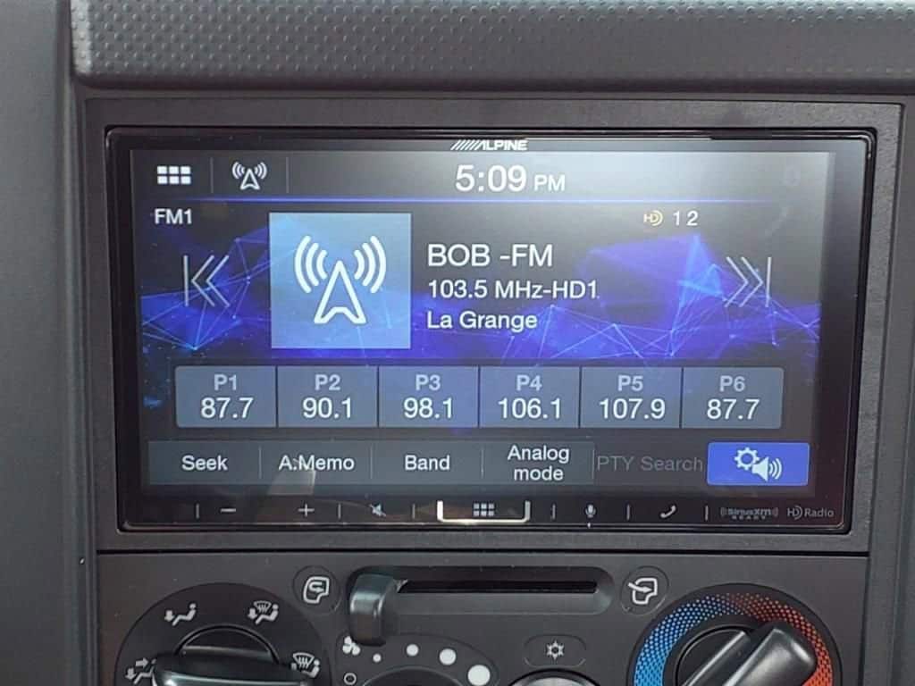 2025 Chevrolet Low Cab Forward 5500 XG - Image 11