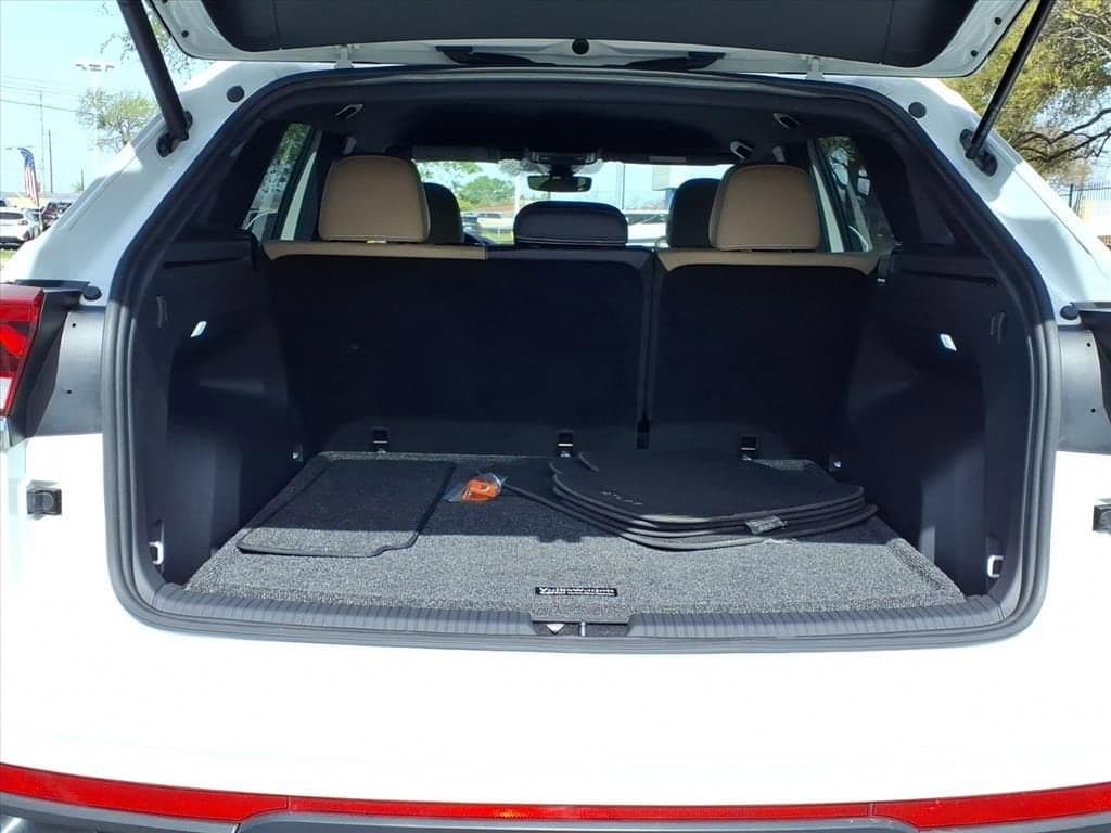 2024 Volkswagen Atlas Cross Sport - Image 12