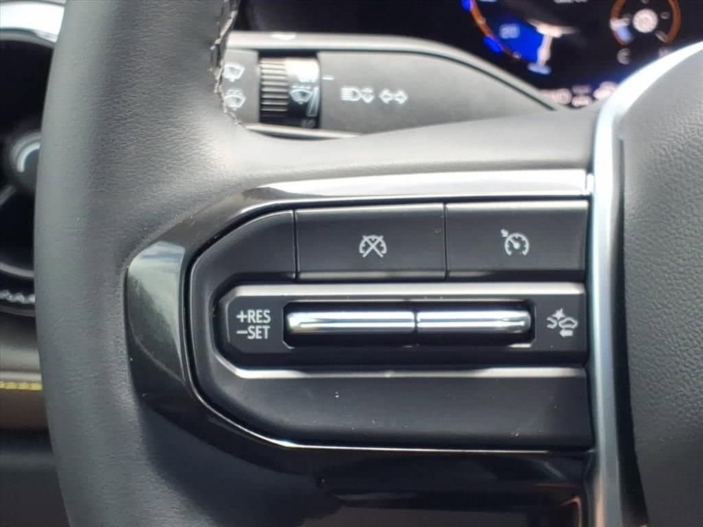 2024 Chevrolet Colorado - Image 30