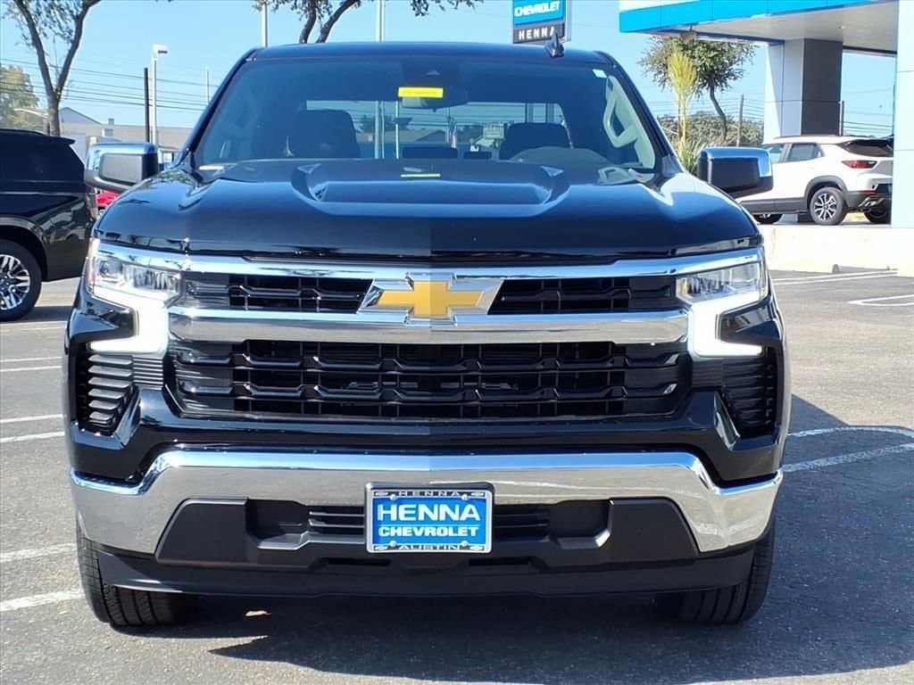 2026 Chevrolet Silverado 1500 - Image 2