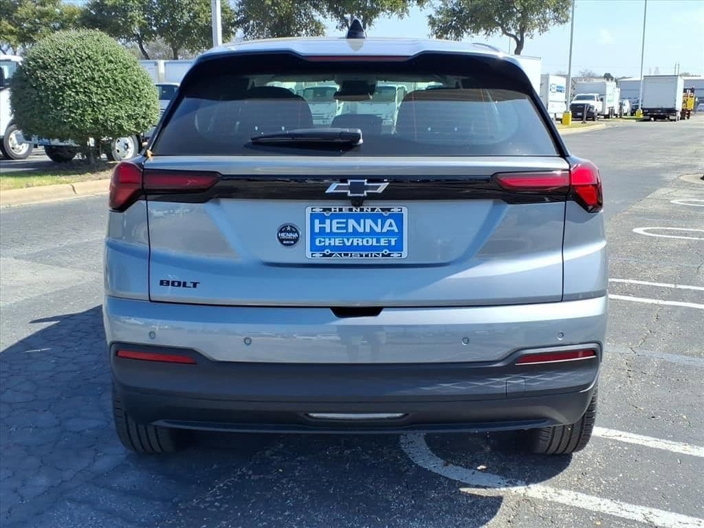 2027 Chevrolet Bolt - Image 9