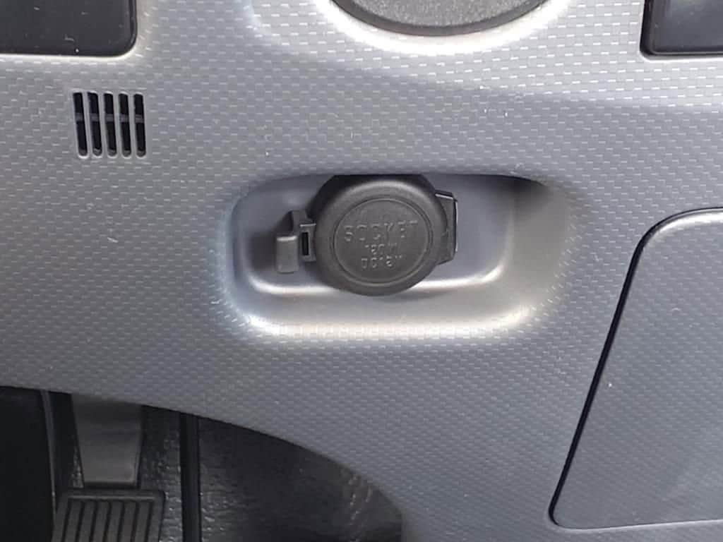 2025 Chevrolet Low Cab Forward 5500 XG - Image 16