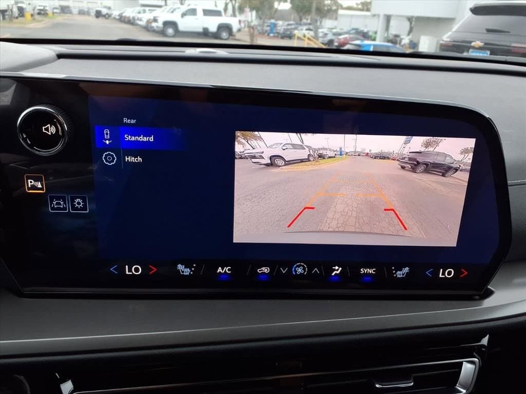 2026 Chevrolet Traverse - Image 14