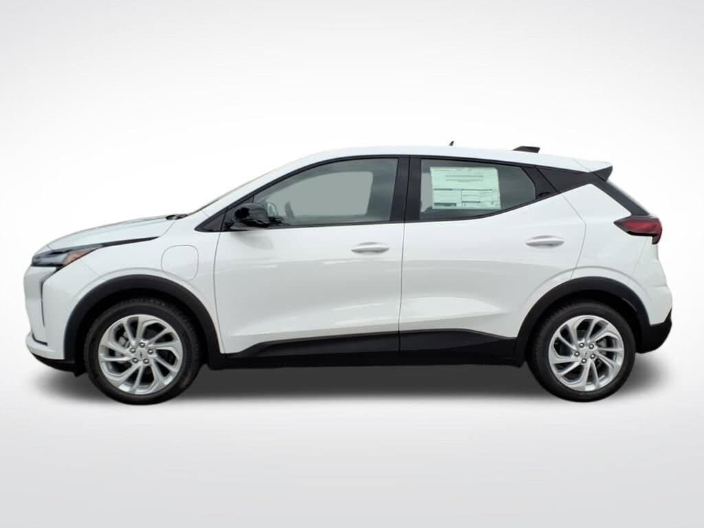 2027 Chevrolet Bolt - Image 7