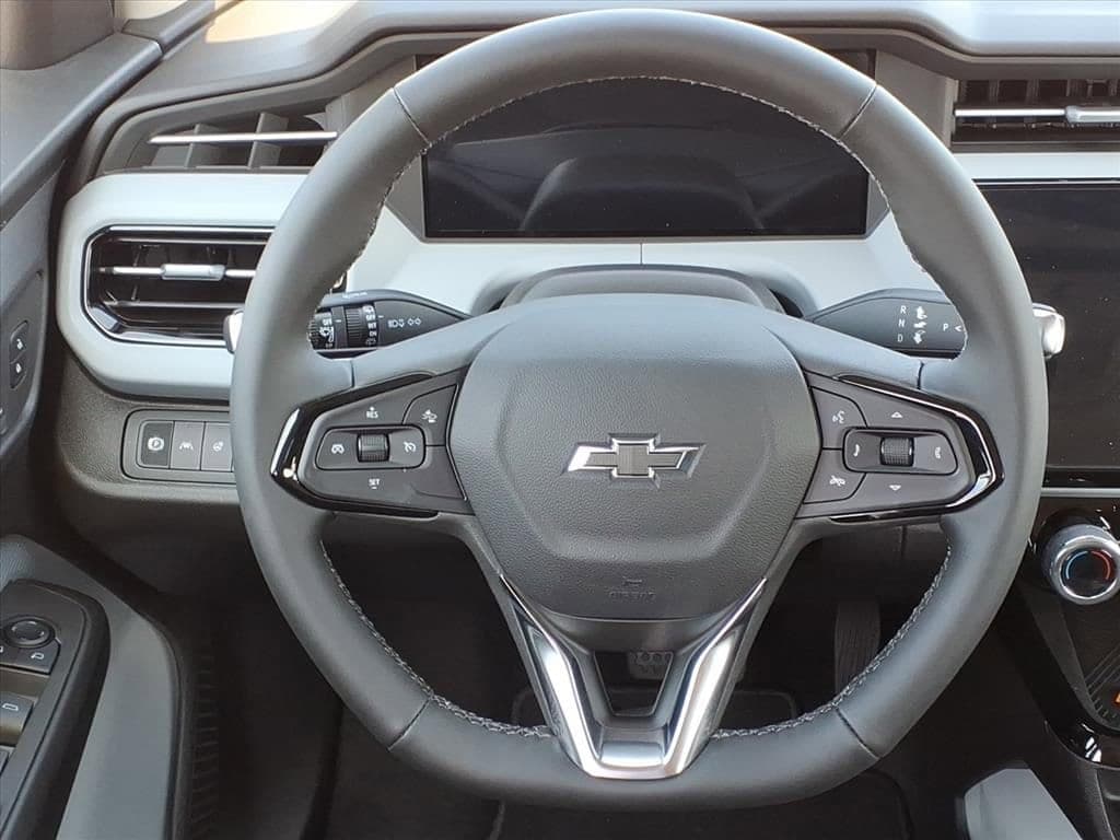 2027 Chevrolet Bolt - Image 20