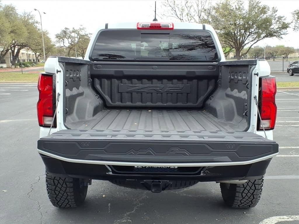 2024 Chevrolet Colorado - Image 12