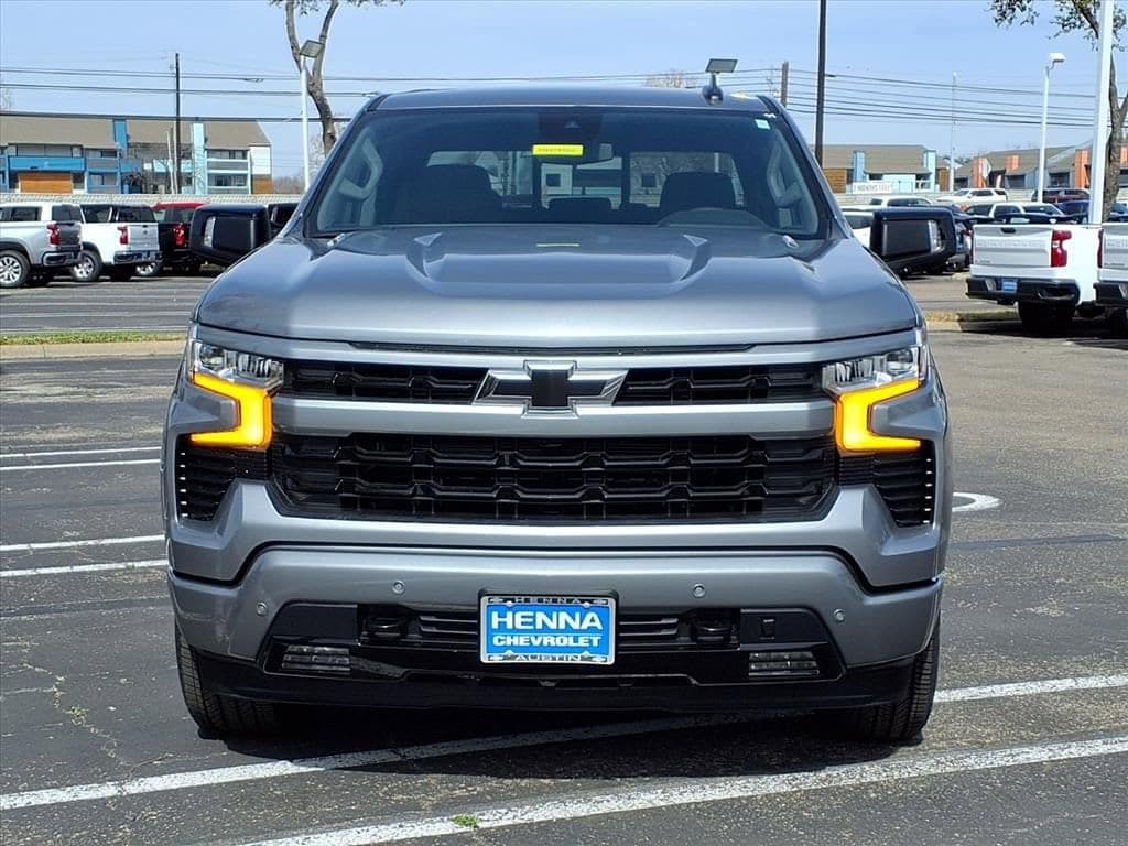 2026 Chevrolet Silverado 1500 - Image 2