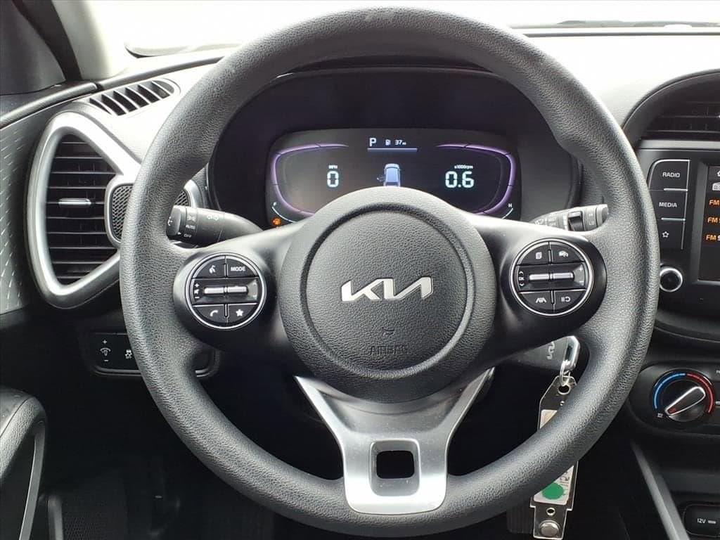 2023 Kia Soul - Image 22