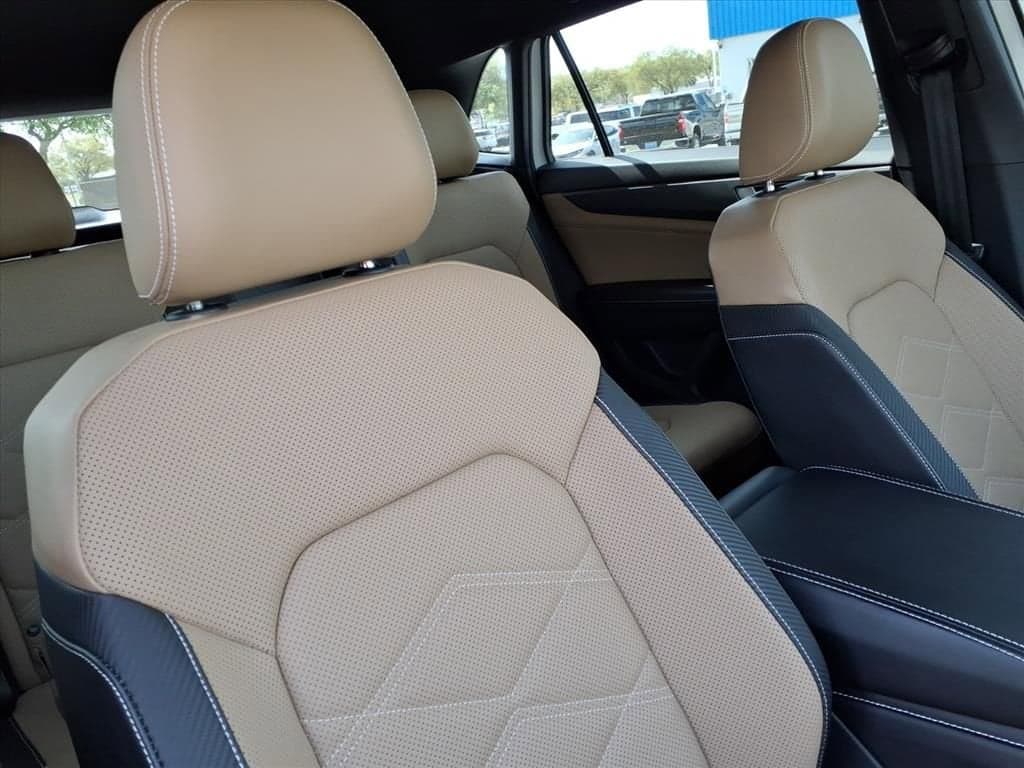 2024 Volkswagen Atlas Cross Sport - Image 17