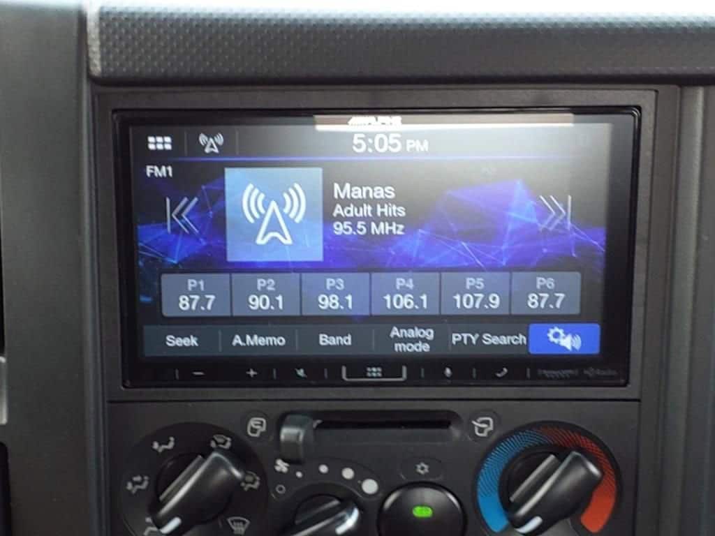 2025 Chevrolet Low Cab Forward 5500 XG - Image 11