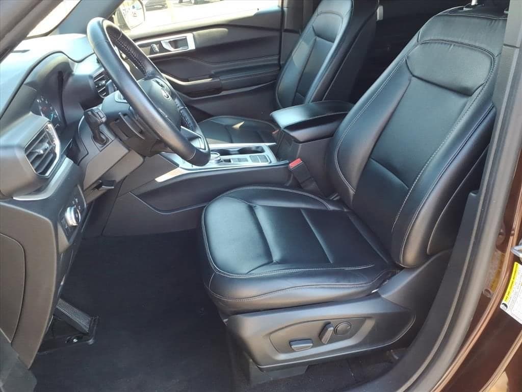 2020 Ford Explorer - Image 14