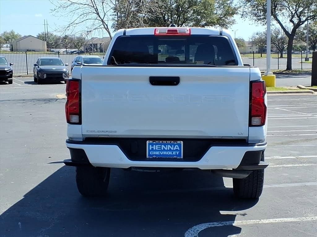 2024 Chevrolet Colorado - Image 11