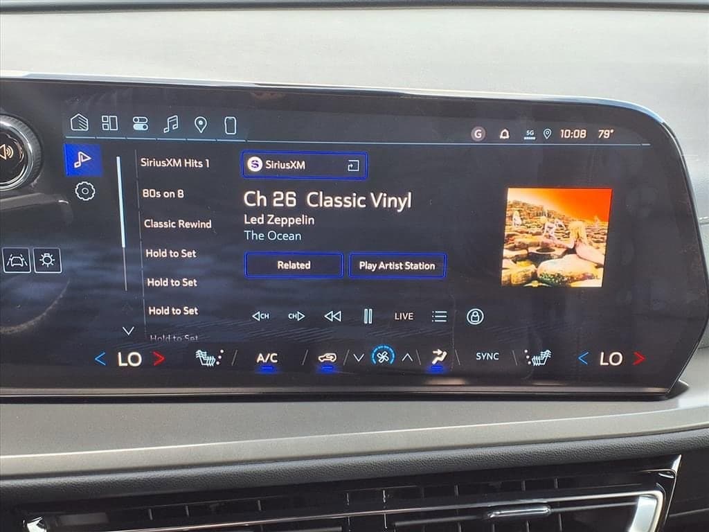 2026 Chevrolet Traverse - Image 12