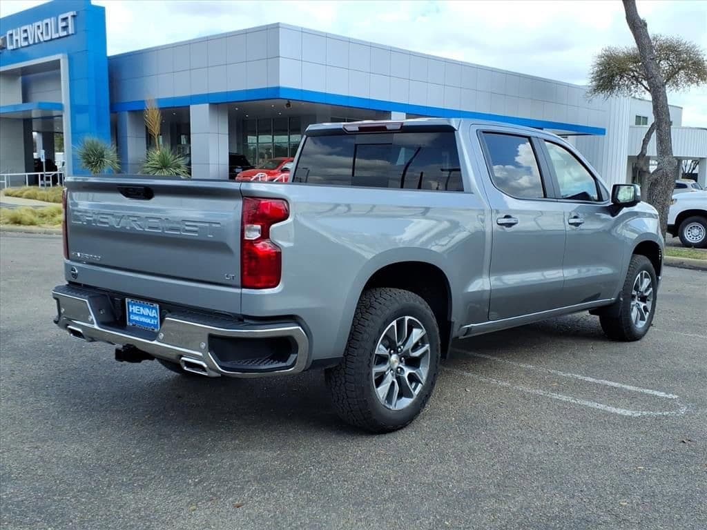 2026 Chevrolet Silverado 1500 - Image 6