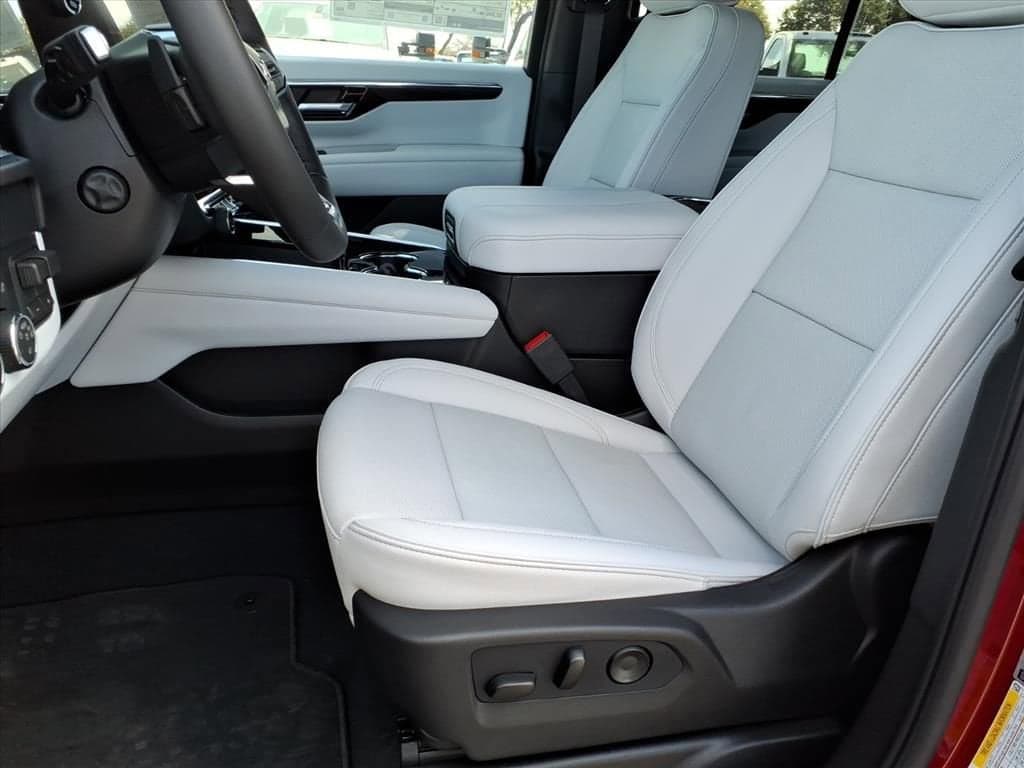 2026 Chevrolet Tahoe - Image 14