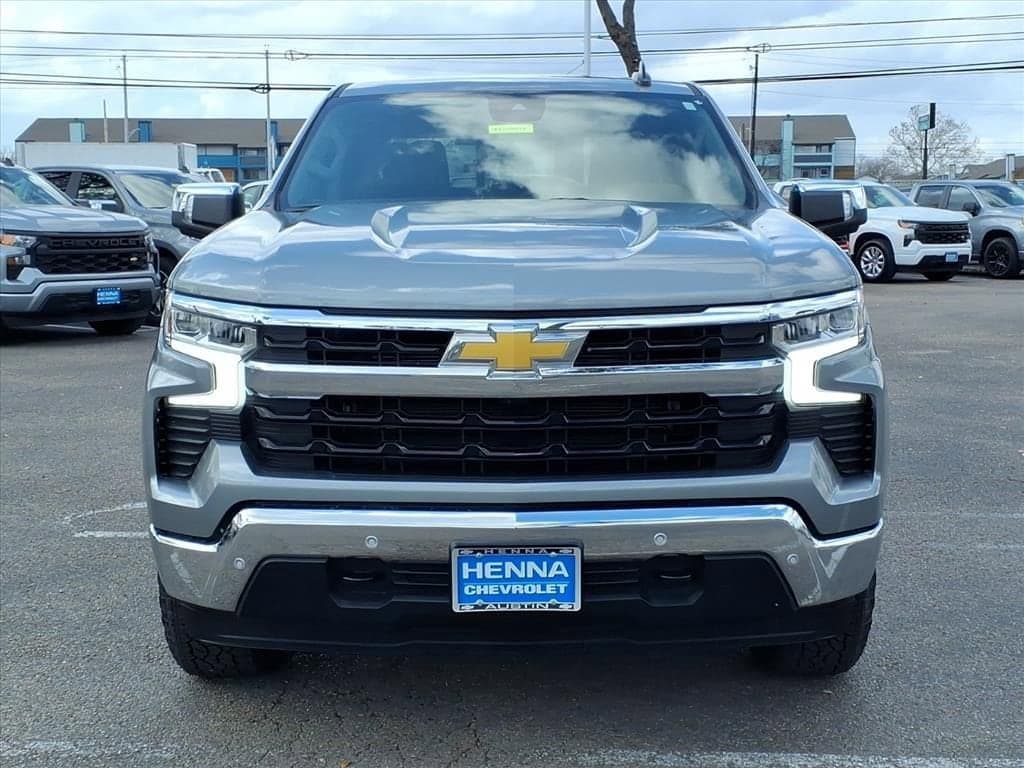 2026 Chevrolet Silverado 1500 - Image 2