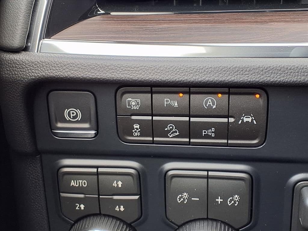 2026 Chevrolet Tahoe - Image 9