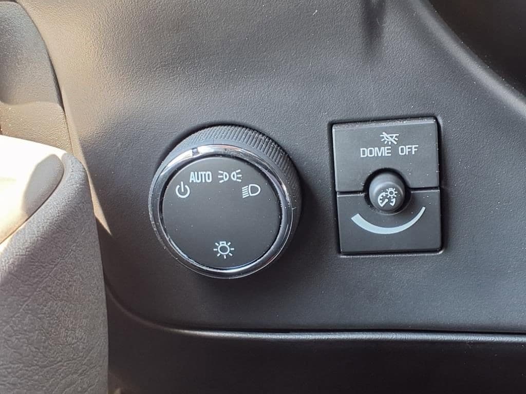 2025 Chevrolet Express Cutaway 3500 - Image 8