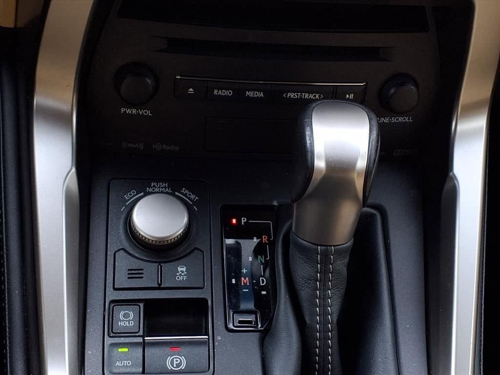 2015 LEXUS NX 200t - Image 17