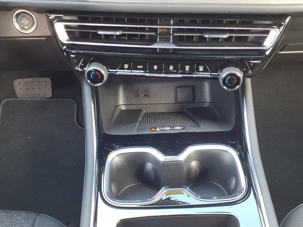 2026 Chevrolet Traverse - Image 17