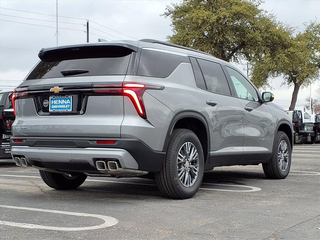 2026 Chevrolet Traverse - Image 5