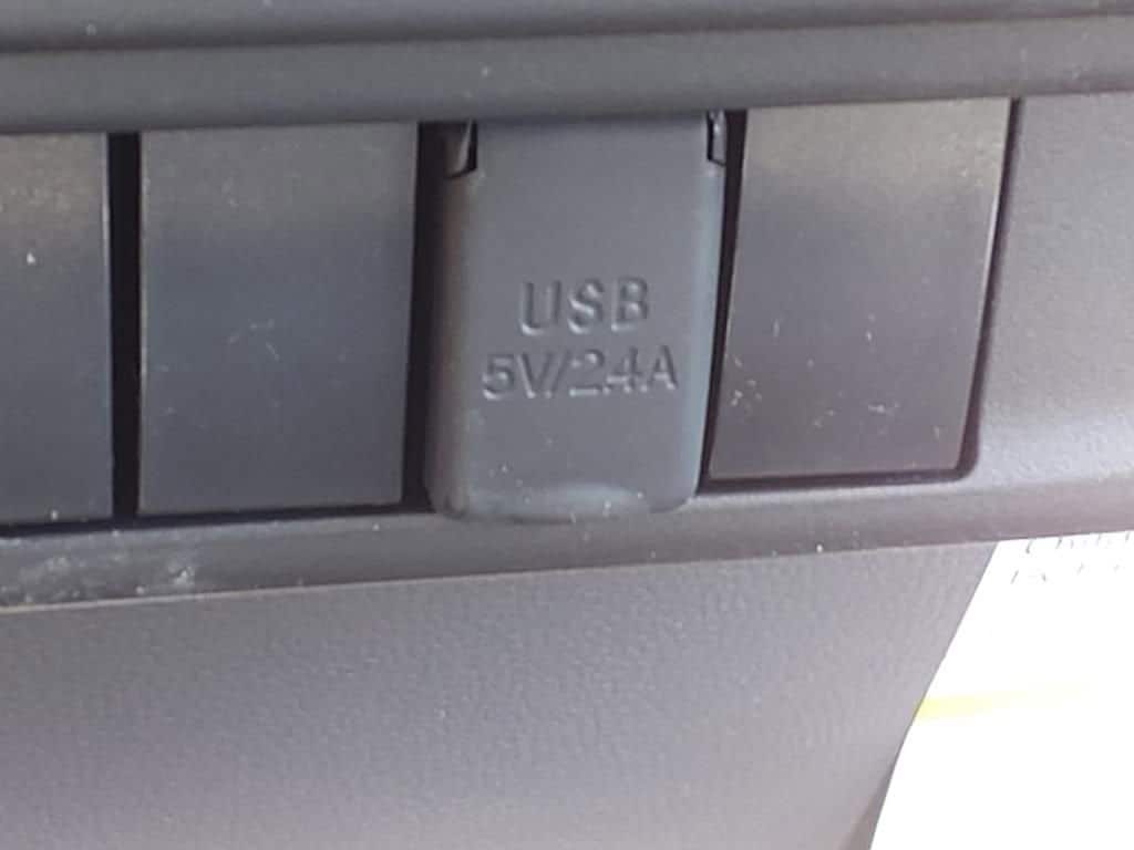 2025 Chevrolet Low Cab Forward 5500 XD - Image 11