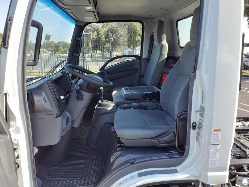 2025 Chevrolet Low Cab Forward 5500 XD - Image 6