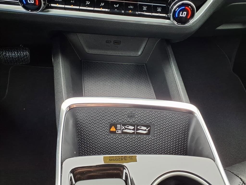 2026 Chevrolet Equinox - Image 17