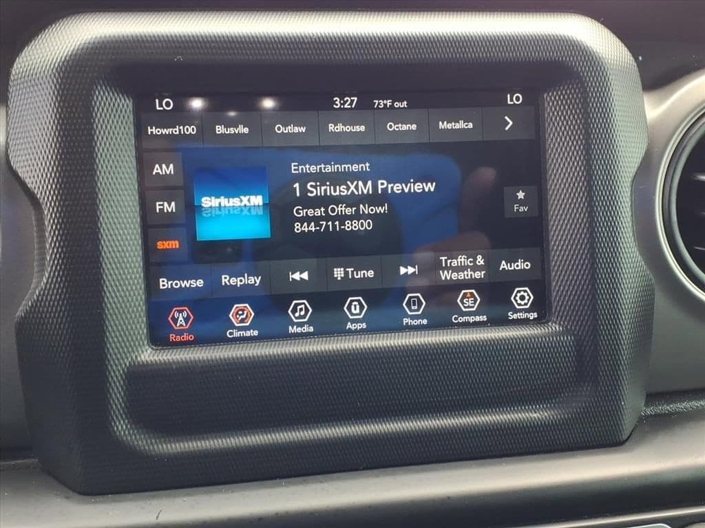 2023 Jeep Gladiator - Image 24