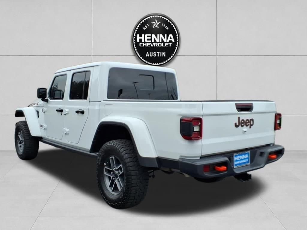 2025 Jeep Gladiator - Image 7