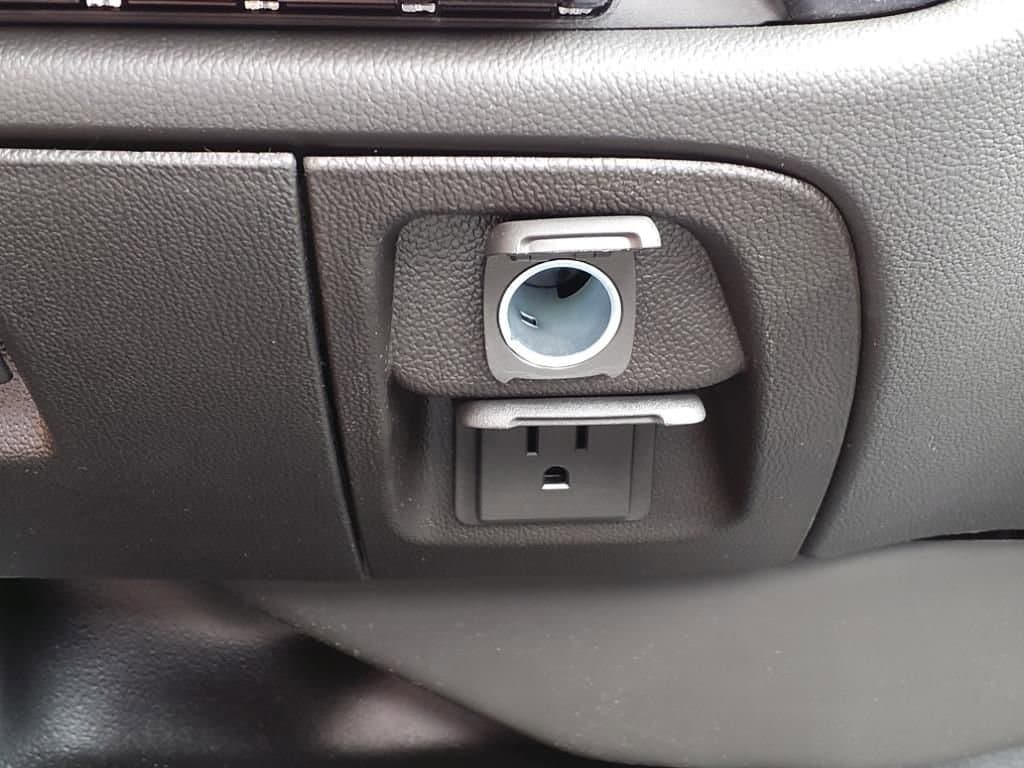 2024 Chevrolet Silverado 5500 HD - Image 17